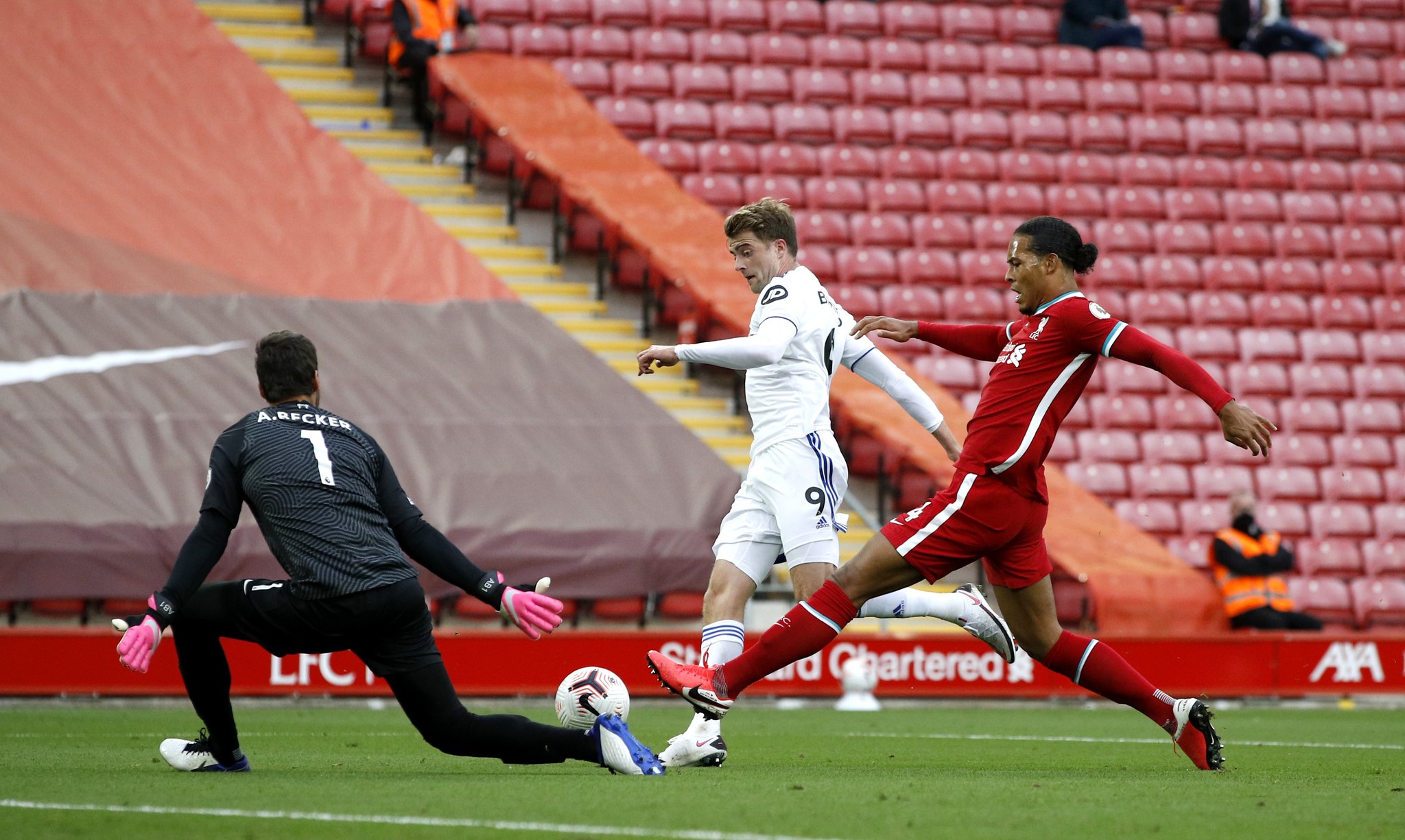 了一份戏剧 了一份戏剧